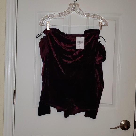 Romper - Picture 1 of 8